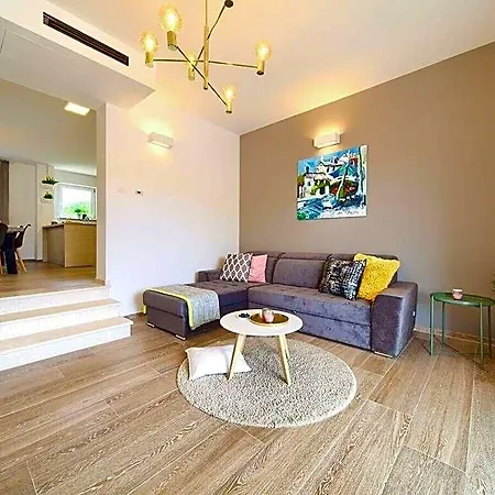 Gardena Comfortable Otel 3*